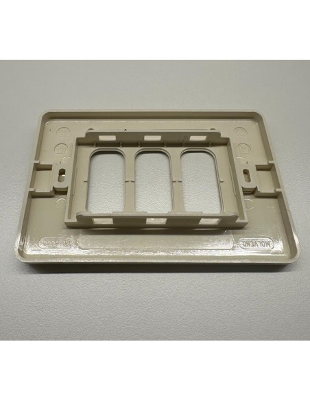 Molveno GL2000 plate 3 modules white